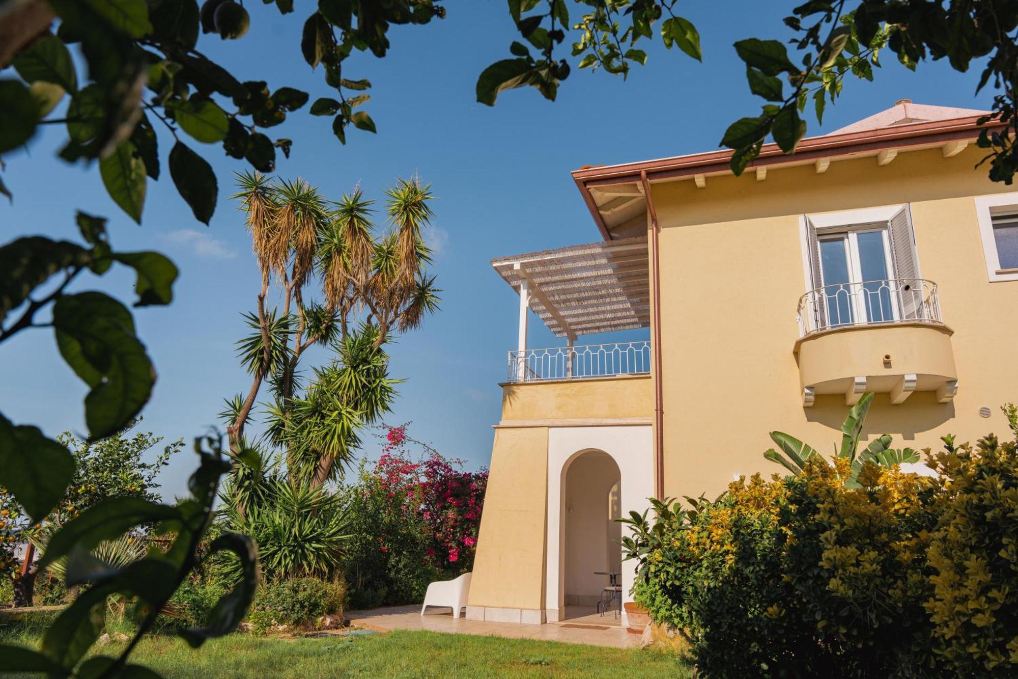 Casolare Country House Sperlonga Exterior photo